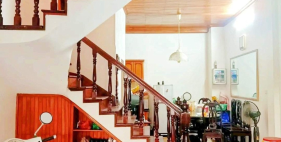 4 Tầng, 45m - Phố Hoàng Cầu - Khu phân lô - Kinh doanh - Ngõ ô tô