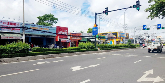 705  MẶT BẰNG CHỈ : 16 tr/tháng

CHO THUÊ MB ĐƯỜNG NGUYỄN VĂN LINH, GẦN KDC