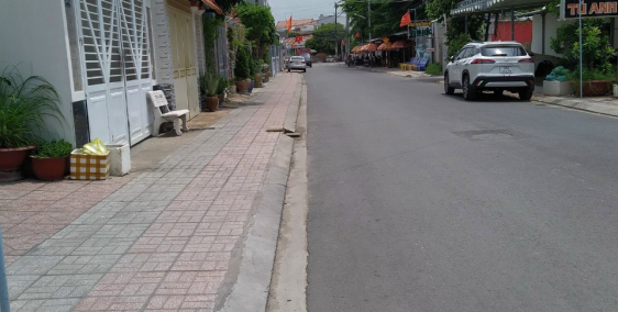 729  Nhà Chỉ : 6 triệu/ tháng ( 25/4 trống )

Cho thuê Nhà 2 phòng ngủ , 2