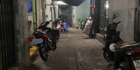 Bán nhà nhỏ 2 tầng, Huỳnh Văn Chính, Tân Phú, 11m2 , cho thuê 5tr/tháng, giá