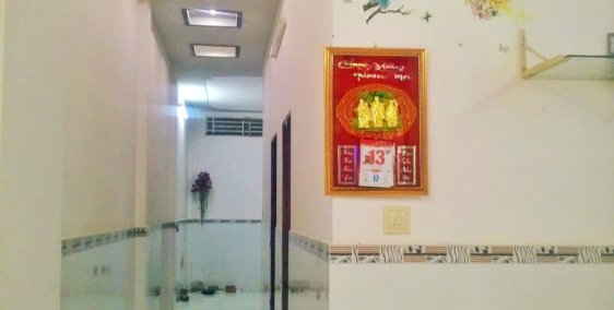 745  Nhà Chỉ : 3,5 triệu / tháng 

Cho thuê nhà nguyên căn - 2 PN . hẻm