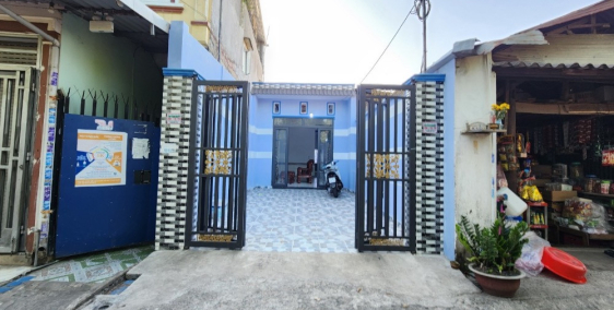 Bán nhà cấp 4 ngay Aeon Bình Dương QL13 đường oto 101m2 sân rộng 2.75 tỷ sổ riên