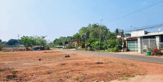 1 lô duy nhất MT nhựa 32m, gần chợ Tân Thành TP Đồng Xoài giá ngộp cc ngay