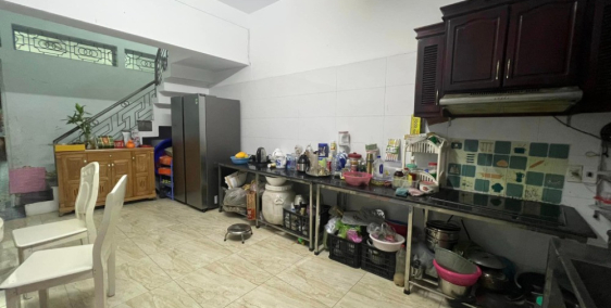 Bán nhà 3 tầng mặt phố Nguyễn Hữu Cầu, ph Ngọc Châu, TP HD, 82m2, mt 4.06m, KD t