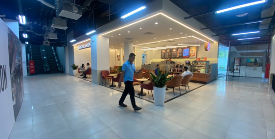 Chính chủ cho thuê MBKD hai mặt tiền vị trí đẹp tại chân đế tòa Mipec Tây sơn