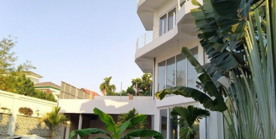 chính chủ định cư bán gấp biệt thự An Phú Đông,Q12 383m2 ĐXH quay đầu chỉ 11.9tỷ