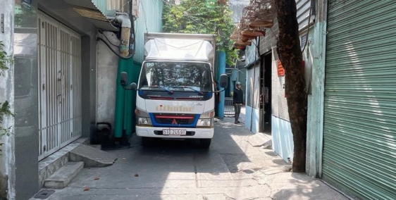 Bán nhà gần ngã 3 Nguyễn Sơn - Thoại Ngọc Hầu, Tân Phú, 65m2 2tầng, Hẻm xe tải