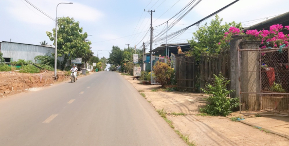 Bán lỗ thu hồi vốn lô đất Tân Thành,TP Đồng xoài mặt tiền đường nhựa 32m