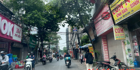 Bán nhà mặt đường Phú Diễn, ô tô tránh, KD sầm uất, 49m2*2 tầng, nhỉnh 7 tỷ