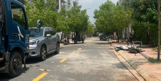 Bán 5 Nền Liền Kề. Thạnh Xuân. Q.12 Giá: 2.65 Tỷ/1 Nền