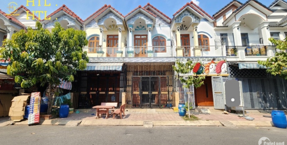 Bán nhà trệt 1 lầu rẻ nhất KDC Phú Hồng Thịnh gần ngã tư Miếu Ông Cù ĐT743