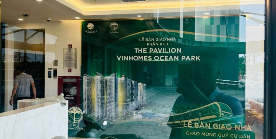 Bán căn hộ Vinhomes cao cấp 1+(Có thể thiết kế thành 2N1VS) DT 50m2 Premium!