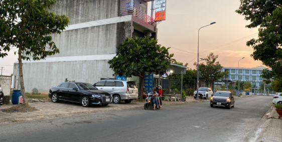 BÁN GẤP TRONG TUẦN 1 LÔ ĐƯỜNG N6 THÔNG QUỐC LỘ 51 KDC AN THUẬN LOng Thành