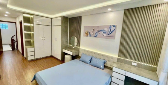 CẦN BÁN NHÀ CHÙA BỘC 96M2 5T MT6M - Ô TÔ VÀO NHÀ - KINH DOANH - GIÁ NHỈNH 17 TỶ