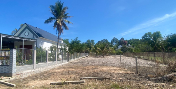 Bán 715m2 đất ODT Đường Trưng Nhị - TX LaGi giá ngợp có 60m2 ODT