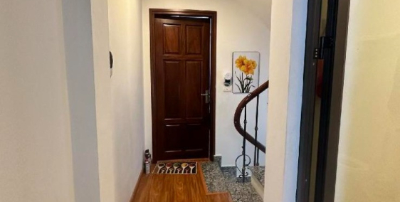 Bán nhà Nguyễn Văn Cừ, Long Biên, Ngõ ô tô, 45m2 giá 5 tỷ5