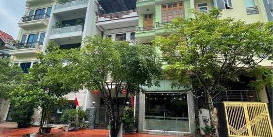 Bán nhà 3 tầng gần trục đường đôi tỉnh uỷ cột 8 - Hồng Hà, Hạ Long.