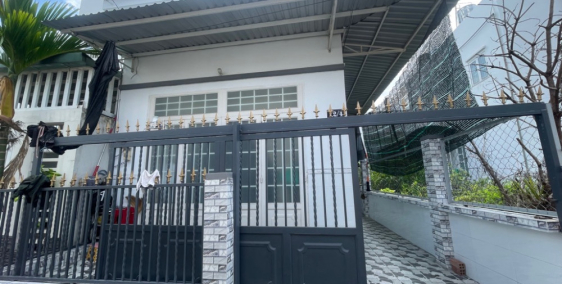 BÁN ĐẤT TẶNG DÃY TRỌ VỪA Ở VỪA CHO THUÊ, THU NHẬP HÀNG THÁNG.