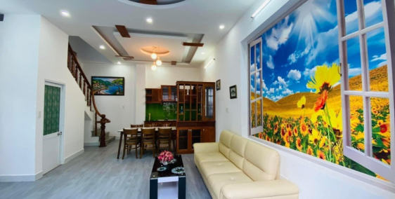 Cần bán nhà Mặt tiền, Phường 4,Trung tâm Vũng Tàu, gần biển, ngang 6m, giá 5.250