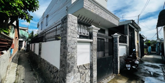 HÓC MÔN: 2 TẦNG, LÔ GÓC. 9X14. 112M2 CHỈ 3TỶ 3