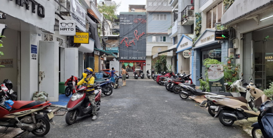 Cho thuê nhà - văn phòng hẻm 7m Sư Vạn Hạnh, cách Vạn Hạnh mall 250m, 400m2, 4