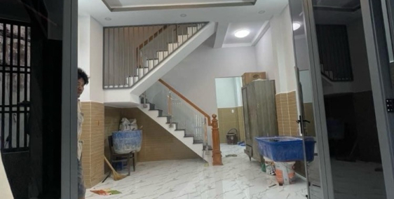 Nhà lô góc 2 lầu 4x10 nở hậu Nguyễn Văn Luông bán 4.5 tỷ Thương lượng