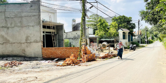 chủ ngộp bán nhà gần chợ trường học sổ riêng chỉ 490tr nhận nhà