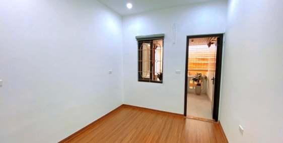 BÁN NHÀ MẶT NGÕ THÔNG 7,2 TỶ 40m 3 TẦNG MẶT TIỀN 3m  KINH DOANH NHỎ THỤY KHUÊ TH