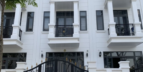 Nhà 1 trệt 2 lầu ngay chợ Phúc Lợi TP Tân Uyên Bình Dương