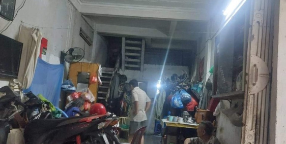 Bán ĐẤT TẶNG NHÀ - mặt bằng kinh doanh - sổ đỏ vuông vắn - 14.5 TỶ