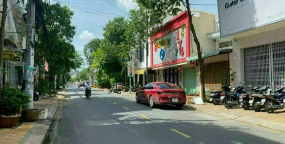 BÁN NHÀ MẶT TIỀN ĐƯỜNG LÊ BÌNH (Khu Karaoke TP Cần Thơ). Giá chỉ 7 tỷ