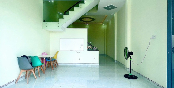 NGỘP BÁN CĂN NHÀ 1 TRỆT 1 LẦU TẶNG NỘI THẤT GIÁ 1TY6 CÓ SHR CÔNG CHỨNG NGAY