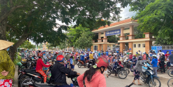 CẦN BÁN GẤP LÔ ĐẤT ĐỐI DIỆN 3 TRƯỜNG HỌC