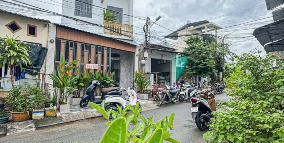 Bán nhà lầu hẻm 577 đường 30/4 , phường Hưng Lợi . Lộ ô tô