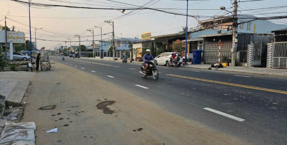 Bán nền DT 450m2 MT đường Hoàng Quốc Việt , phường An Bình . Giá 15 tỷ