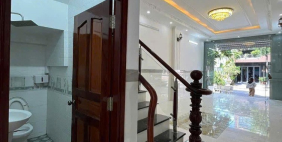 Bán nhà 2 lầu đường số 3 KDC ĐHYD , phường An Khánh . Giá 5,6 tỷ