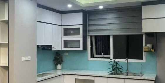 NHỈNH 3 TỶ CÓ NGAY CĂN GÓC 3 THOÁNG TẦNG TRUNG SỔ ĐỎ LÂU DÀI. PHUN NỘI THẤT.