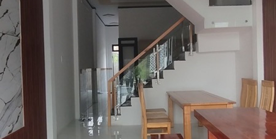 BÁN NHÀ PHỐ LIỀN KỀ 2 TẦNG, 90,5M2, SỔ RIÊNG, VĨNH CỬU ĐỒNG NAI. GIÁ RẺ 1TY800