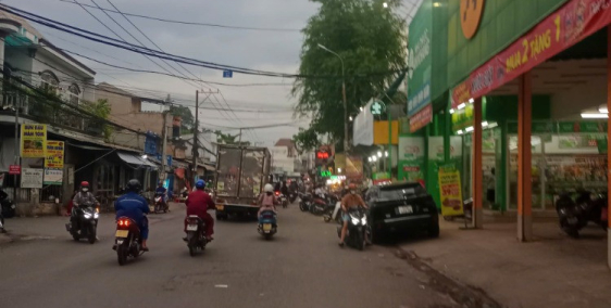 Bán 2 Căn Nhà Mặt Tiền Đường Ngô Quyền - Trung Tâm Chợ