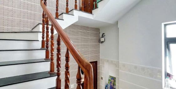 Bán nhà 2 lầu hẻm 66A đường Nguyễn Văn Cừ , phường An Hoà . Sổ hồng hoàn công