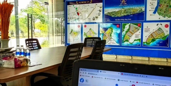 Còn mấy lô biệt thự view sông và nhà đường 45m, nhà đường 33m bán gấp