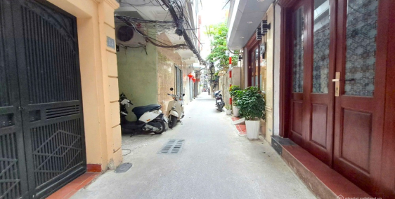 Siêu phẩm tòa CHDV Trần Khát Chân 63m2, 2 Mặt thoáng, Ngõ rộng