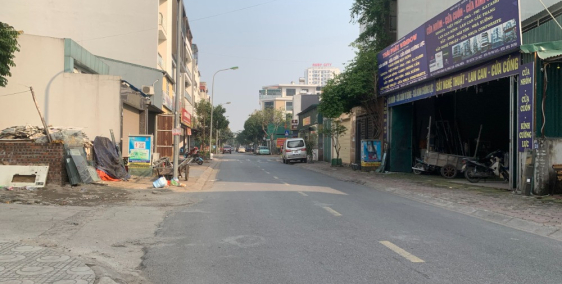 Bán 90m đất đấu giá BT4D Phúc Lợi, vị trí kinh doanh, gần khu dân cư hướng Đông