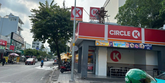 CHO THUÊ CĂN GÓC 2 MẶT TIỀN QUẬN 10