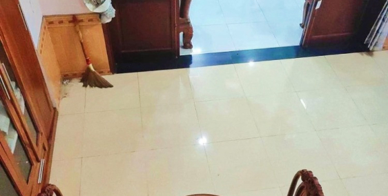 Ngộp bank.Cần bán gấp nhà 135m2 ngay chợ Linh Xuân.Dòng tiền 10/tháng.Nhỉnh 5 Tỷ