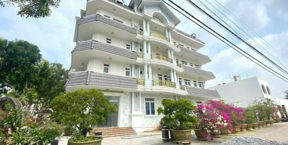 Bán khách sạn căn góc 2 mặt tiền đường Nguyễn Hữu Trí, thuộc KDC Vạn Phát, Cồn K