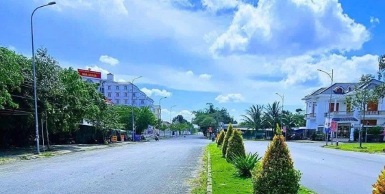 BÁN NỀN MT ĐƯỜNG LÊ TRỌNG TẤN ,TRỤC CHÍNH VÀO KDC NAM LONG 2