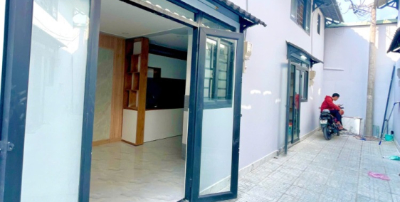 Bán nhà Quận 12 giáp Gò Vấp diện tích gần 20m2