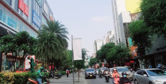 MT Sư Van Hạnh,P.12,Q.10(Ngay Vạn Hạnh Mall) - DT: 4,5x17m(4 tầng)-Gía: 37 tỷ