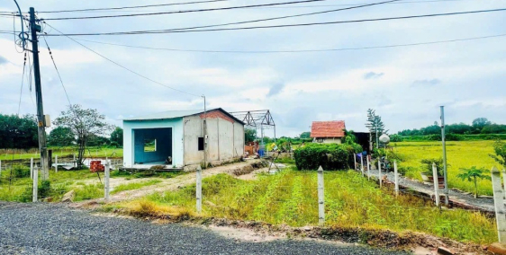 Bán nhà vườn đường nhựa ở Củ Chi 2,25 tỷ/650m2